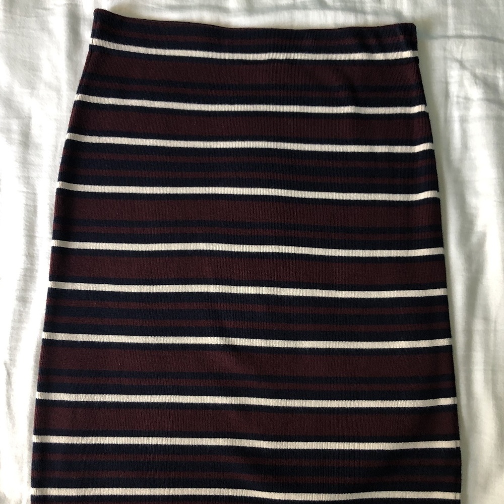 Sweater pencil skirt